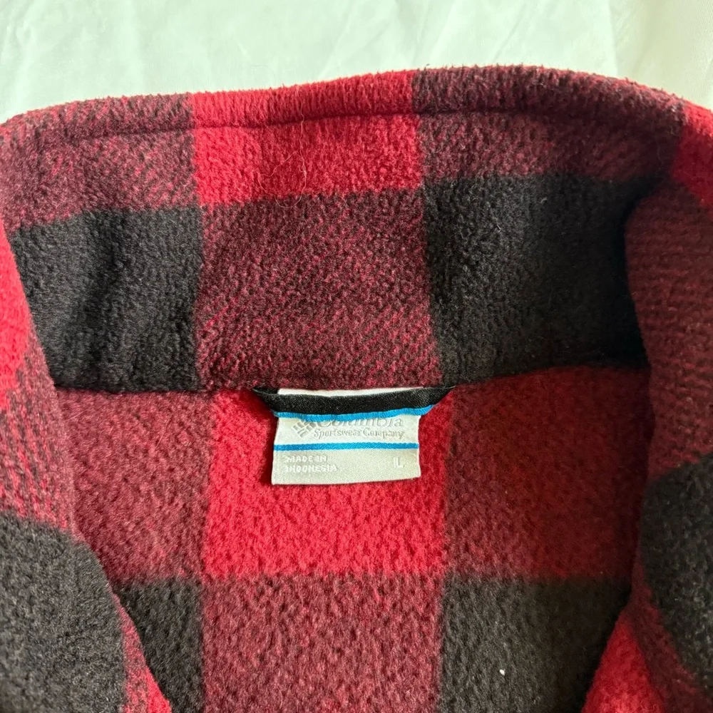 Revolution‎ Men's Red and Black Checkered Jacket